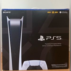 PS5 CONSOLE & CONTROLLER